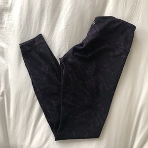 SOLD lululemon Wunder Under Pant, Size 4